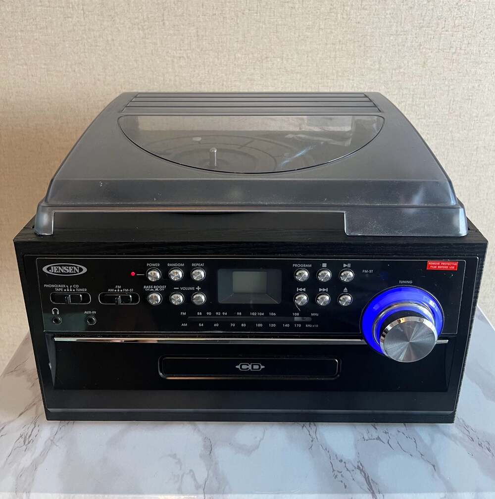 Jensen JTA-475 3-Speed Turntable with CD, Cassette, and AM/FM Radio